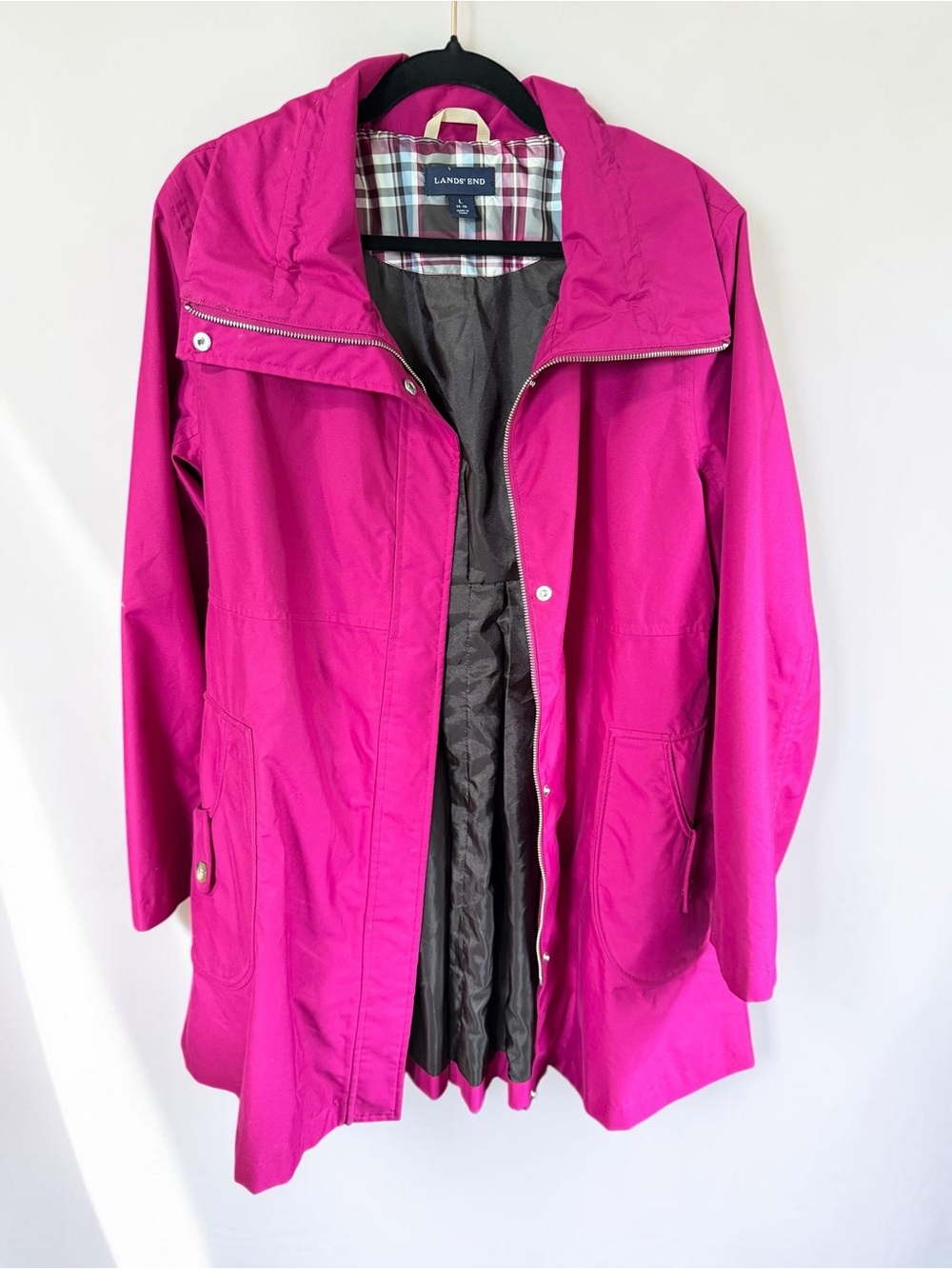 Lands' End Women's Fuchsia Lightweight  Raincoat